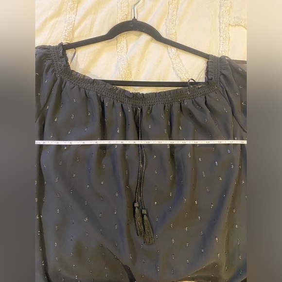 Guess Sheer Black Cut-Out Blouse Size Large - Picture 9 of 10